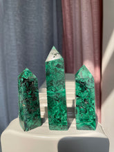 Load image into Gallery viewer, MALACHITE POINT TRANSFORMATION • CHANGE • REFLECTION