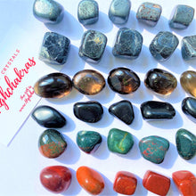 Load image into Gallery viewer, Root Chakra Stones