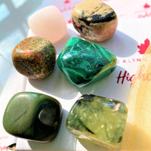 Load image into Gallery viewer, Heart Chakra Stones